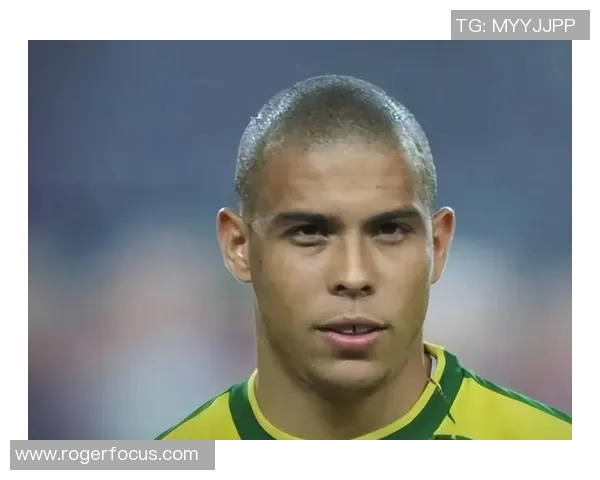 足球明星谁才是最强王者揭晓历史最佳球员的争议与荣耀